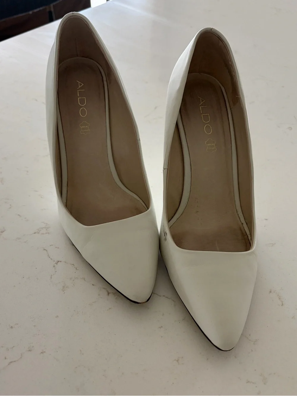 Stylish White ALDO Cirrito Wedges Size 10